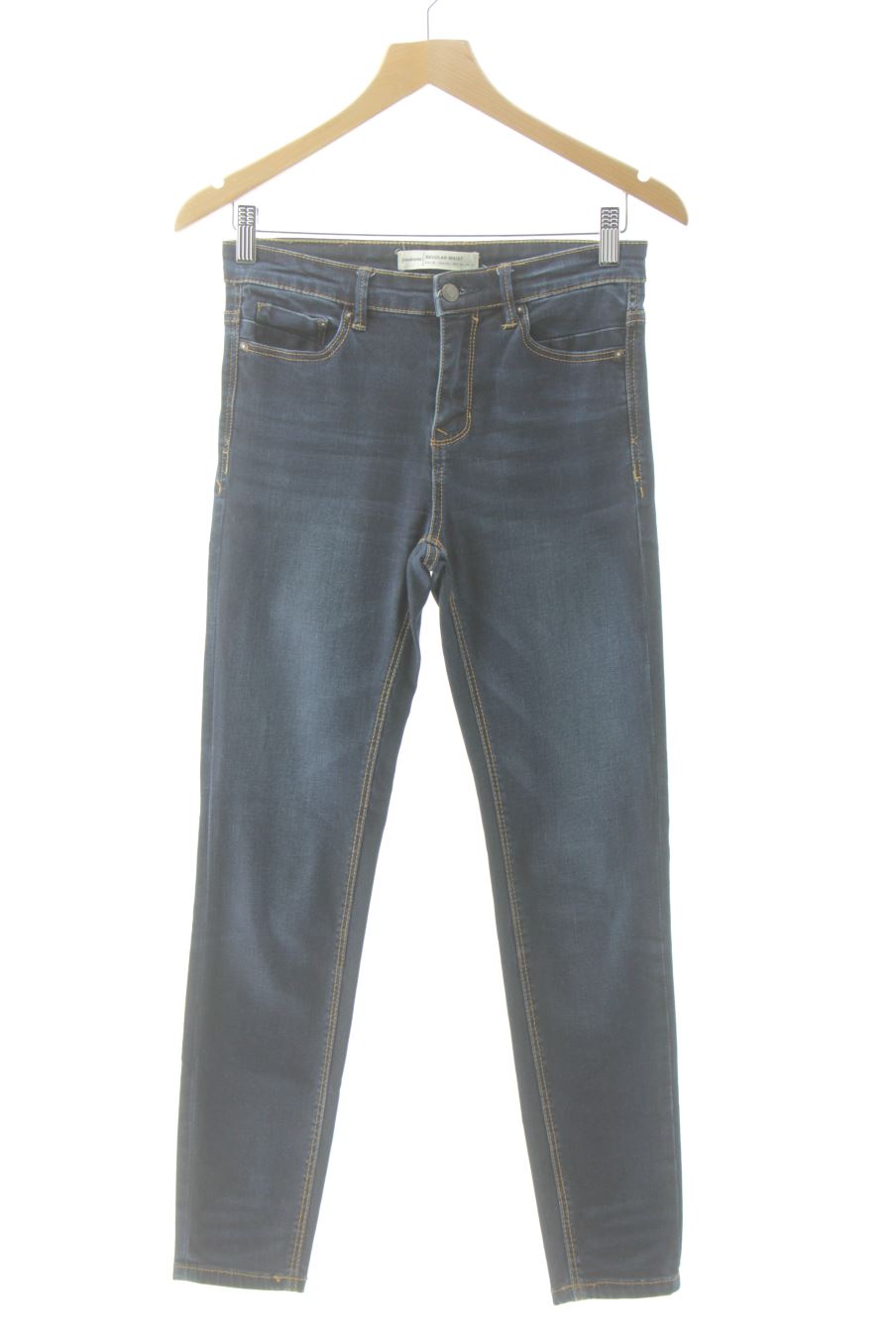 Jeans Stradivarius de la taille 36, de couleur bleu de denim