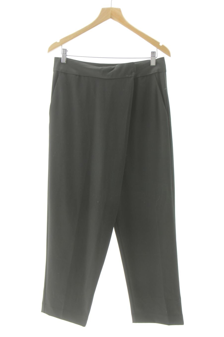 Pantalón de Zara de la talla S, de color negro