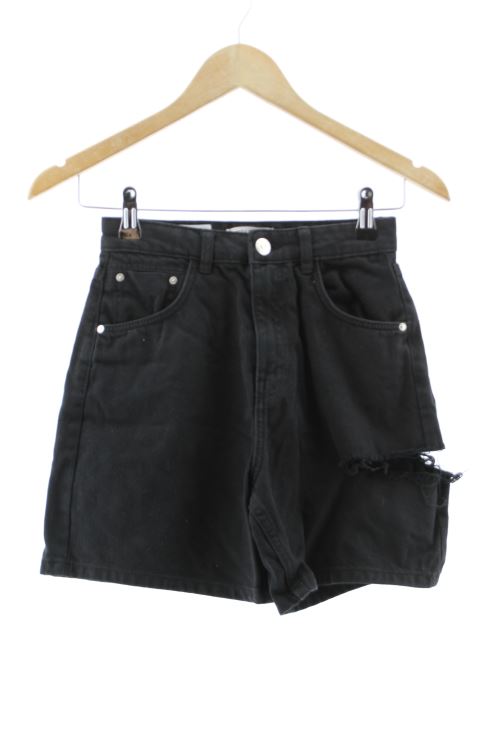Pantalón corto