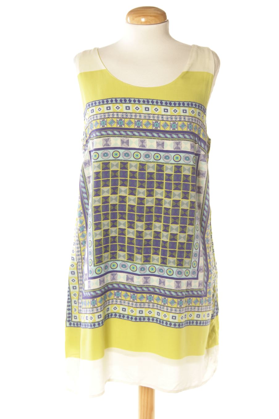 Robe casual Miss Captain TREND de la taille 36, de couleur imprimés