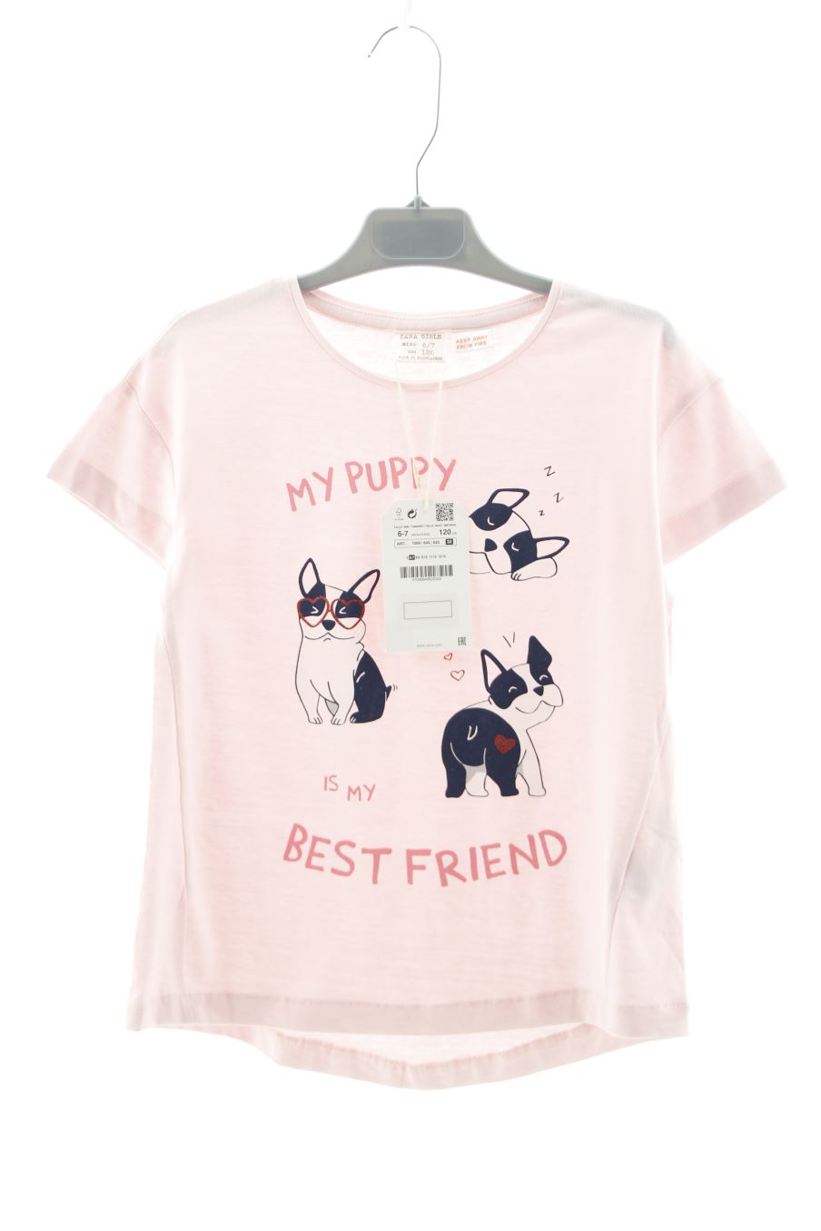 T-shirt Zara de la taille 6 ans avec une étiquette
