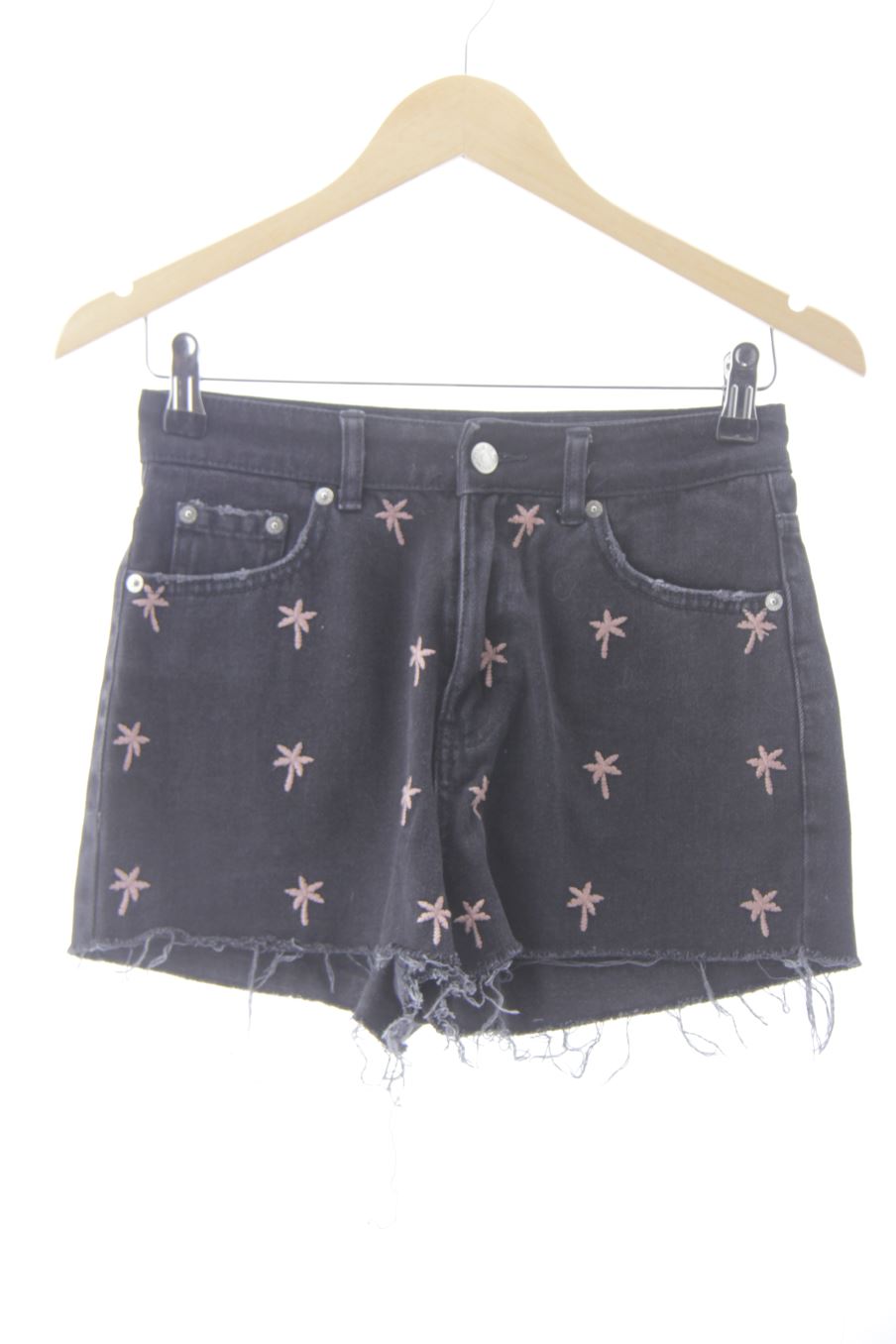 Shorts Pull & Bear de la taille 34, de couleur noir de denim