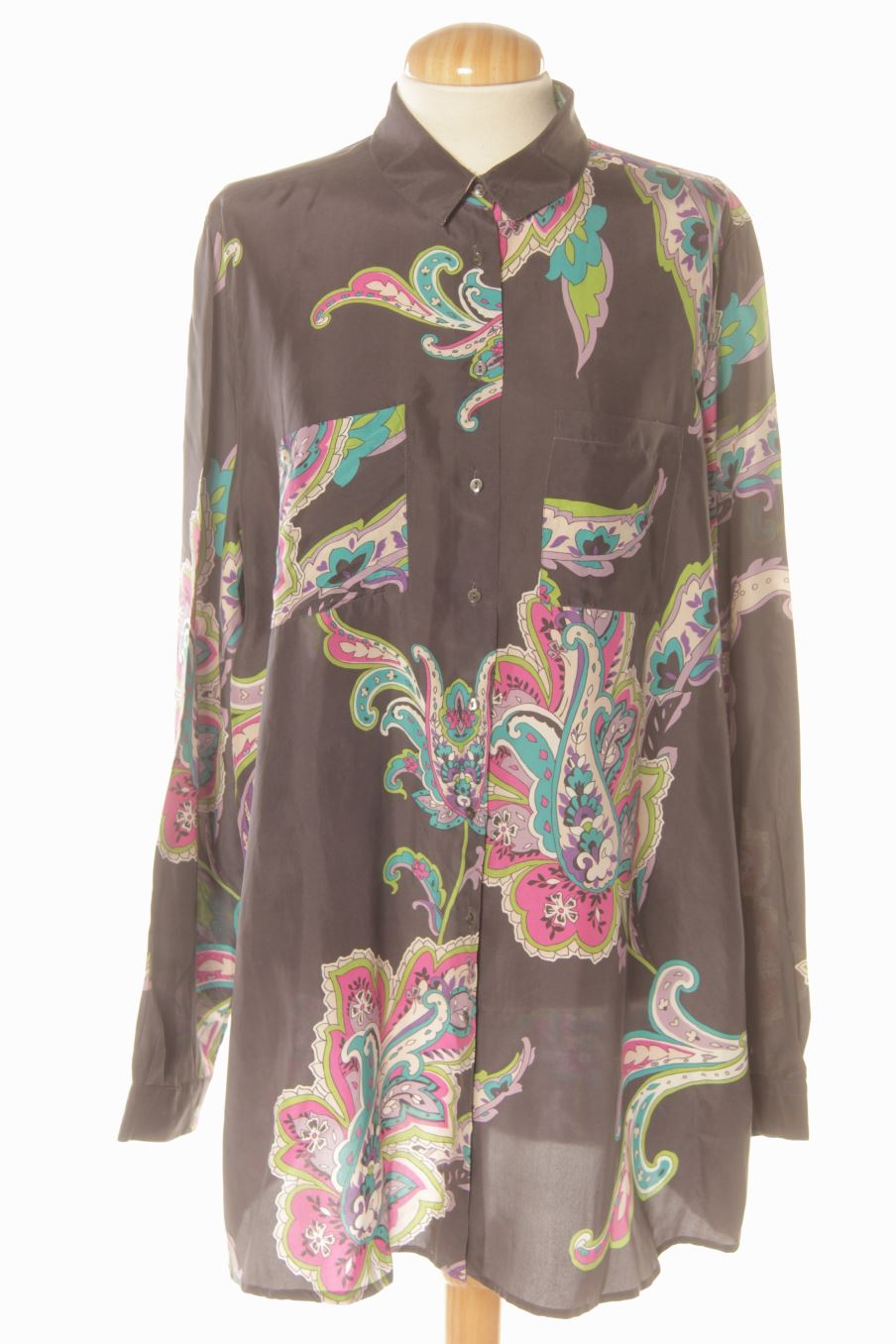 Chemise Robert Friedman de la taille XL, de couleur imprimés de soie