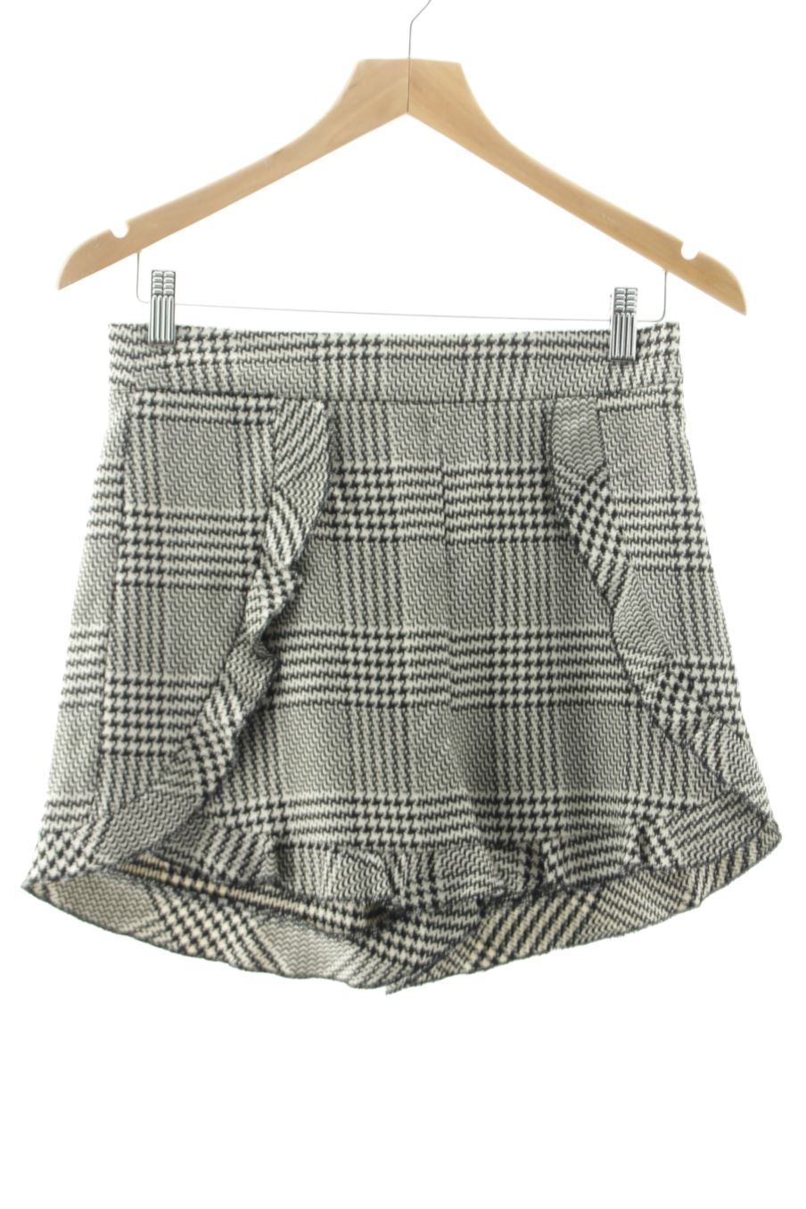 Pantalón corto de Zara de la talla M, de color estampado