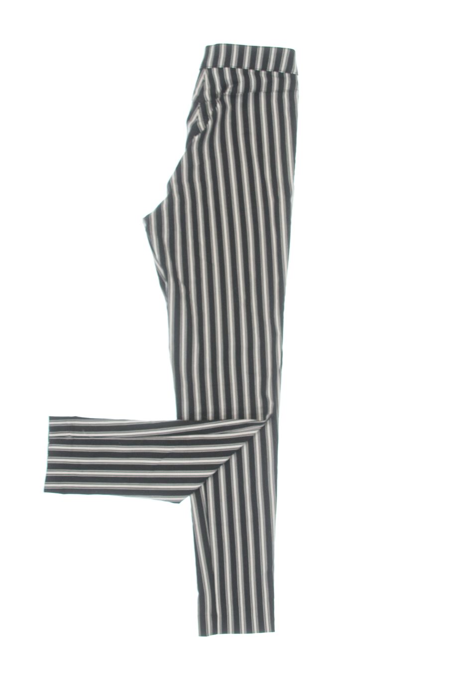 Pantalón de H&M de la talla 38, de color rayas