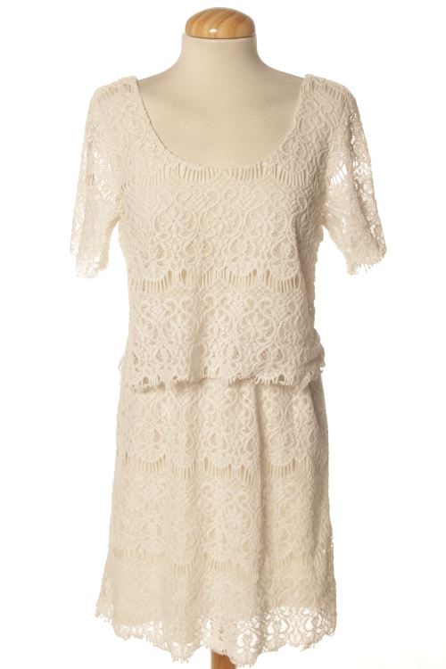 Einfaches Kleid