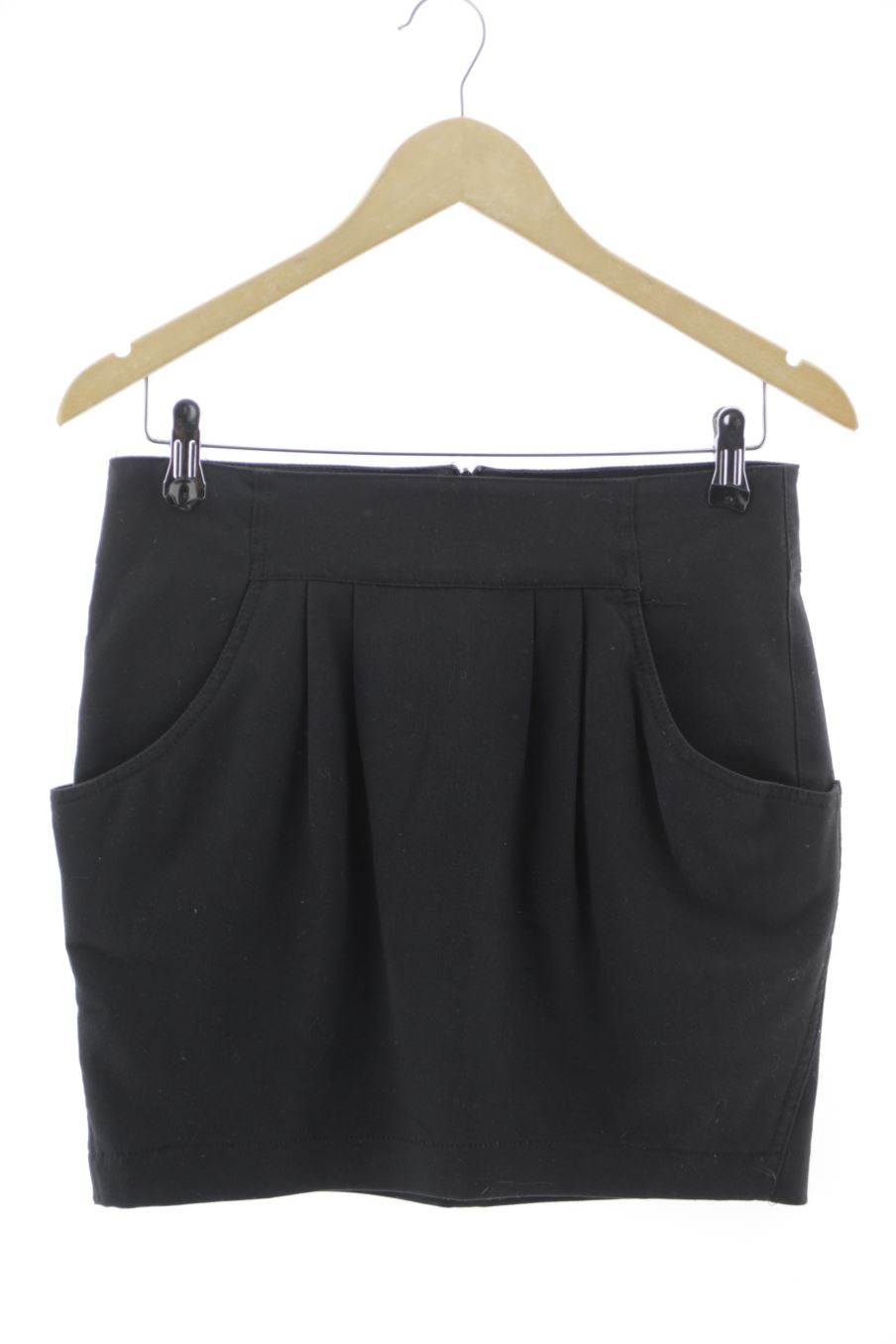 Gonna de Trf (ZARA) de la talla 36, de color nero
