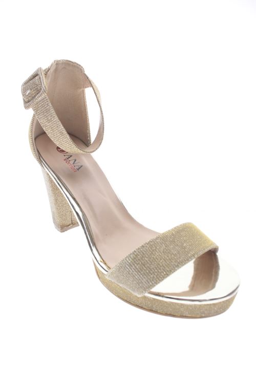 Sandalen mit Absatz