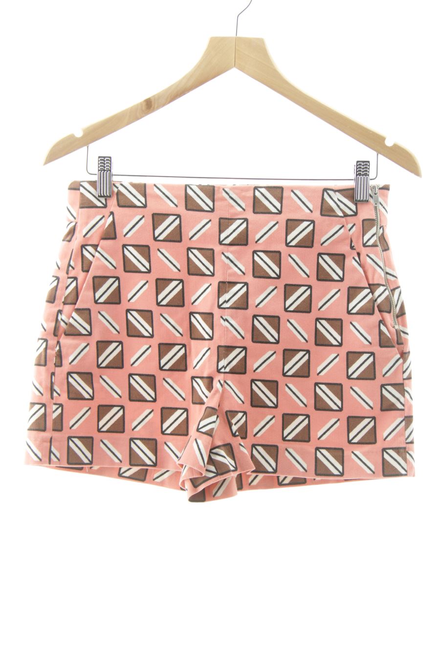 Pantaloni corti de Zara de la talla M, de color stampato