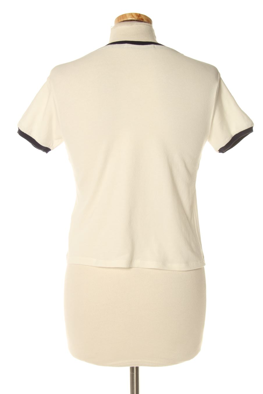 T-shirt Pull & Bear de la taille S, de couleur blanc