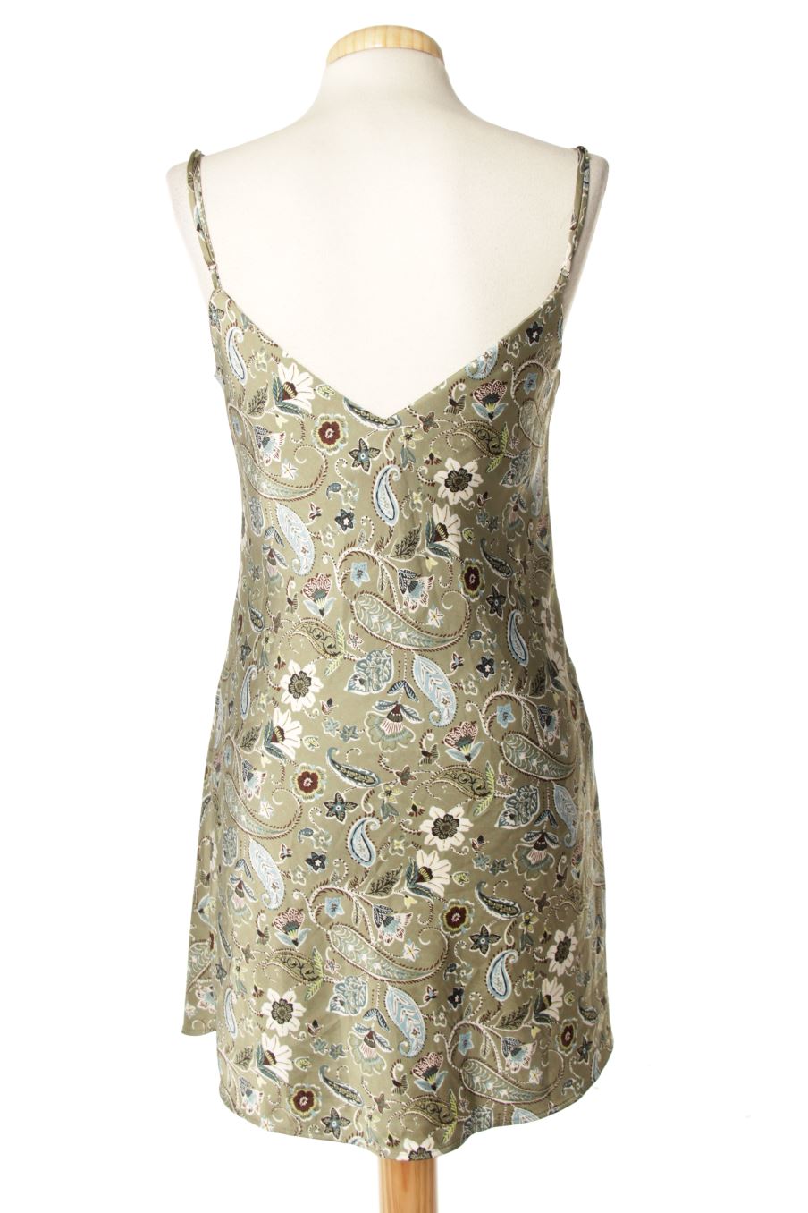Robe casual Stradivarius de la taille S, de couleur fleurs