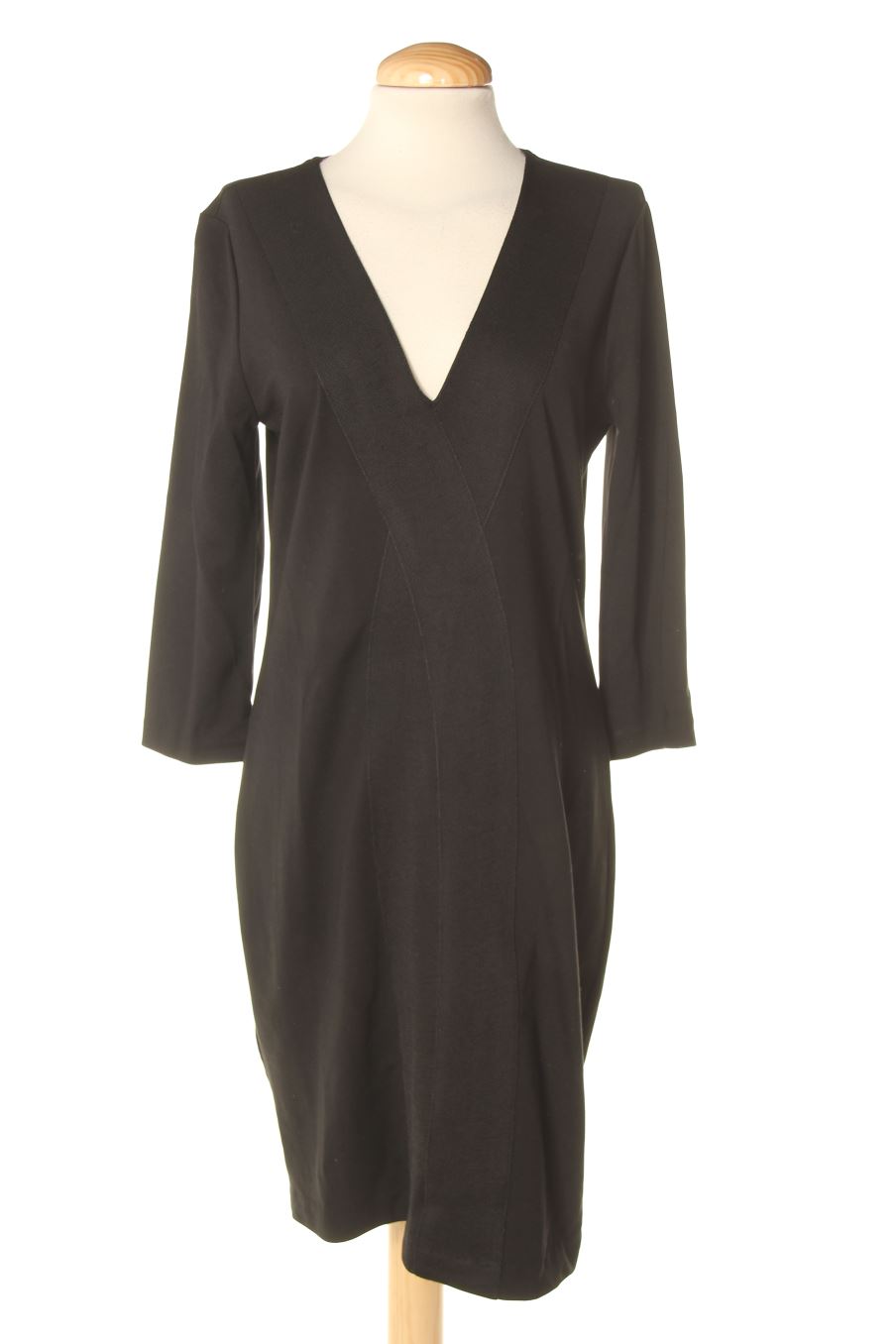 Vestido casual de Massimo Dutti de la talla L, de color negro