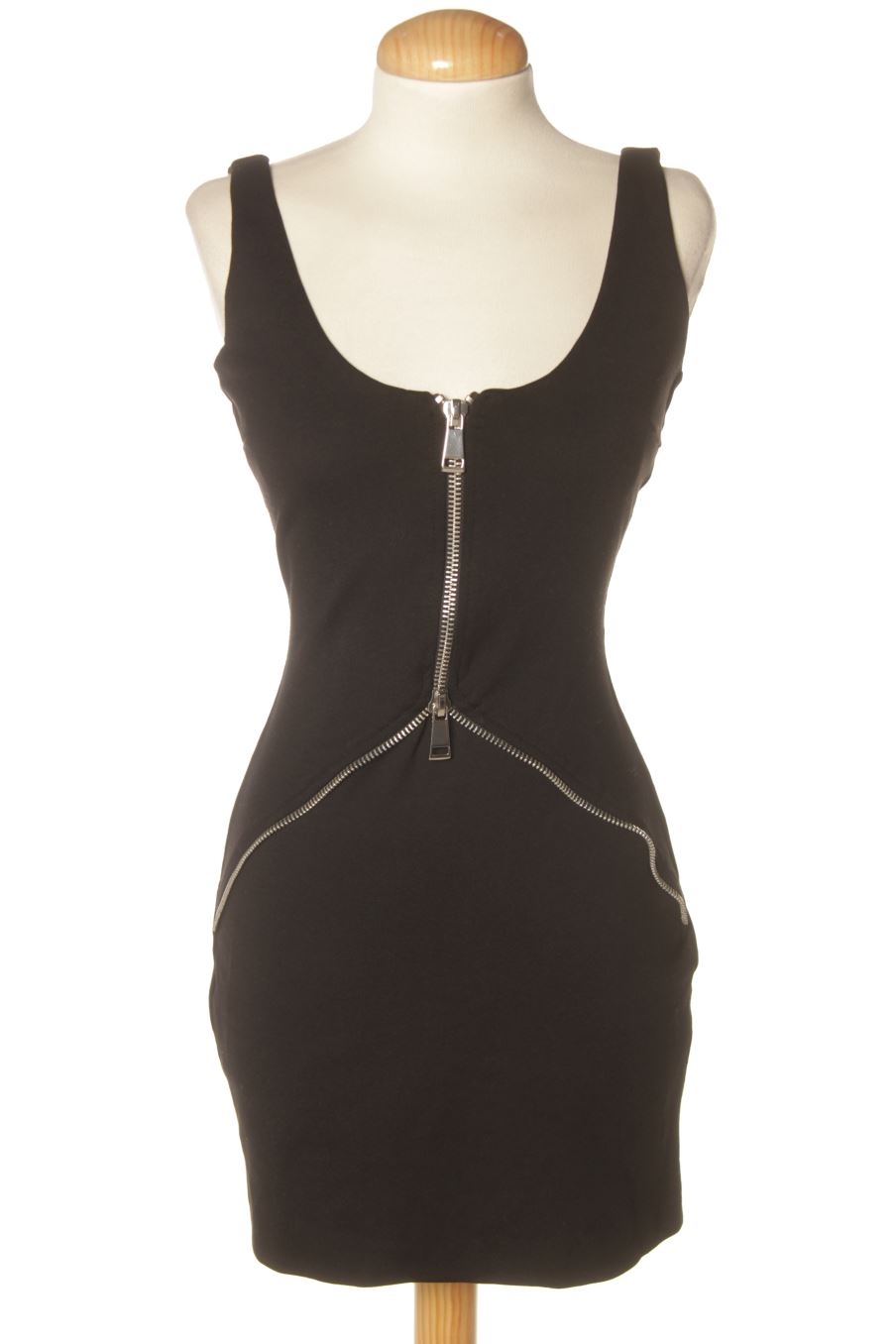 Vestido casual de Zara de la talla S, de color negro