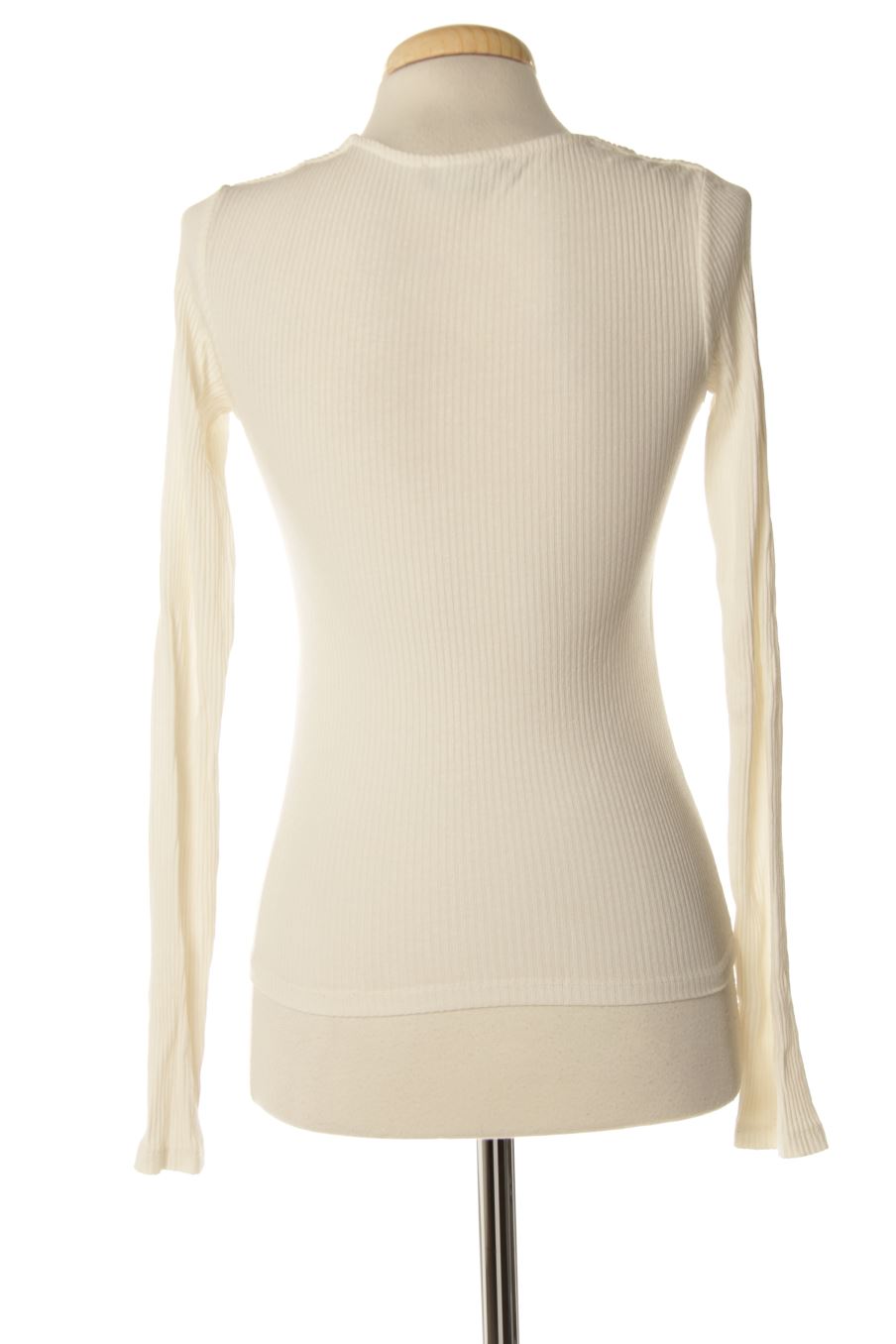 T-shirt à manches longues Bershka de la taille M, de couleur blanc