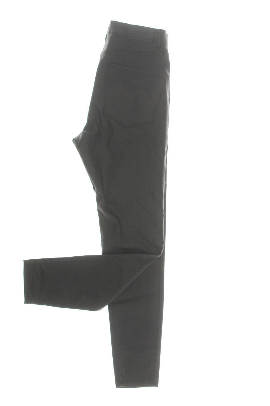 Jeans Stradivarius de la taille 42, de couleur noir de denim