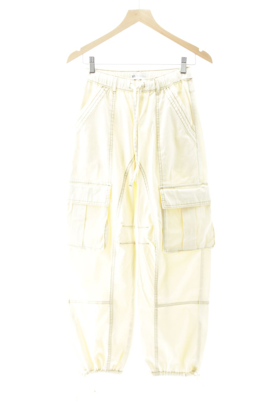 Jeans Zara de la taille 32, de couleur beige de denim