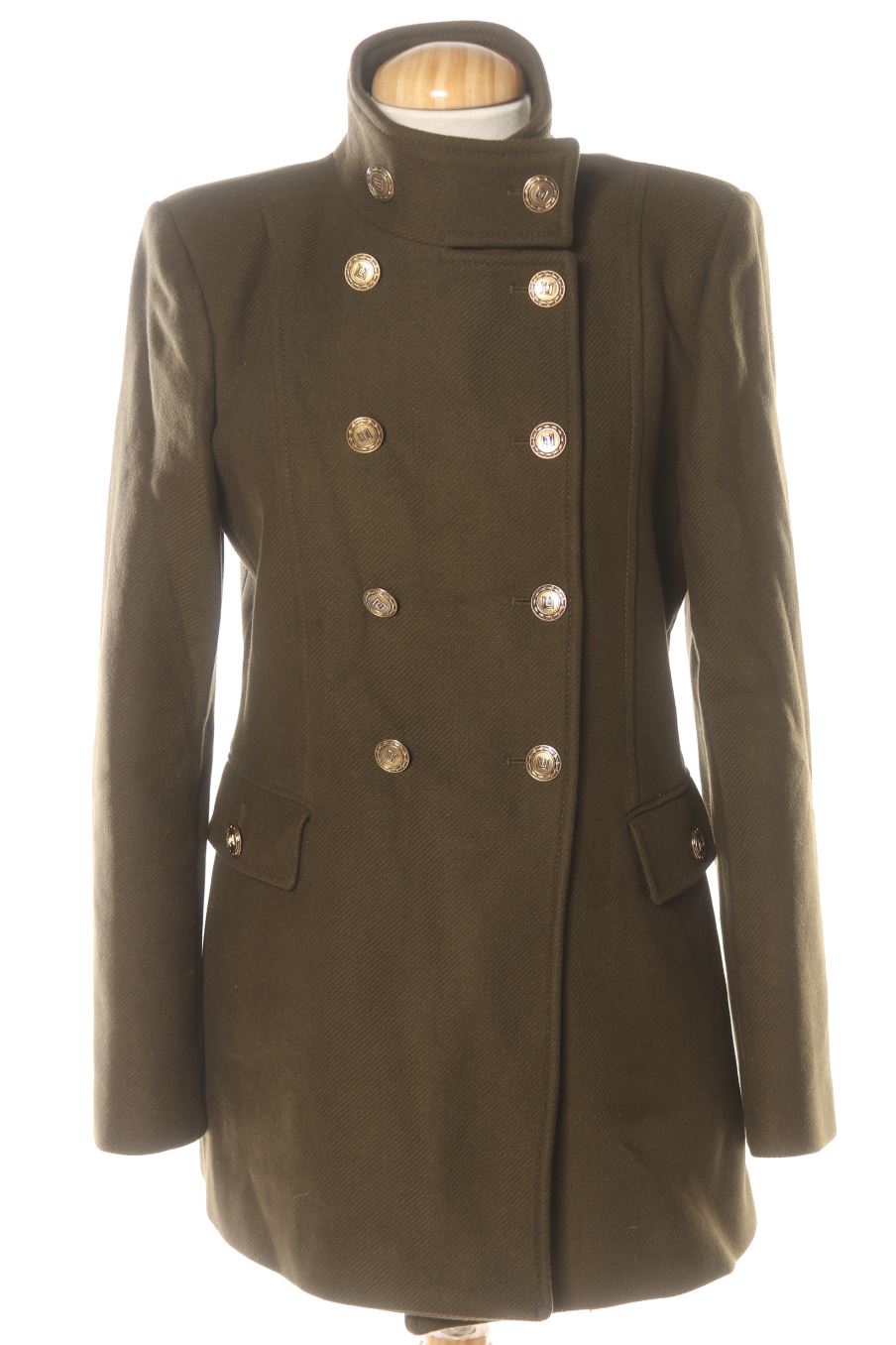 Cazadora de Zara de la talla M, de color verde