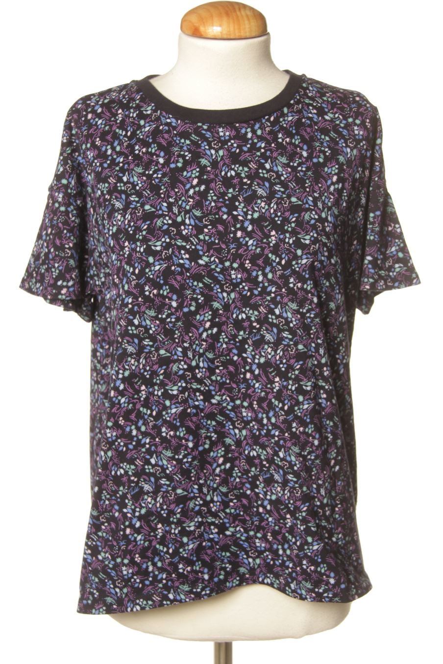 Camiseta de Uniqlo de la talla S, de color estampado