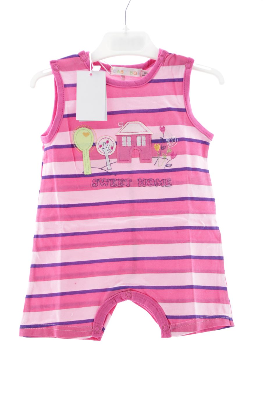 Pyjama babybol de la taille 6 mois avec une étiquette