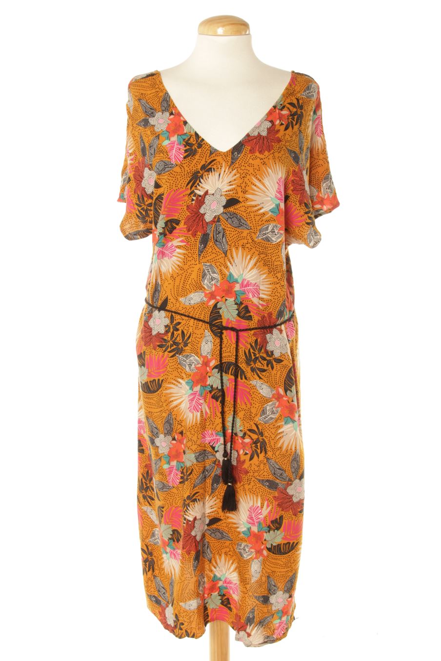 Robe casual Camaieu de la taille 38 de couleur fleurs
