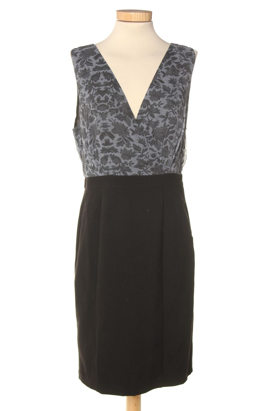 Robe Naf Naf de la taille 42, de couleur noir
