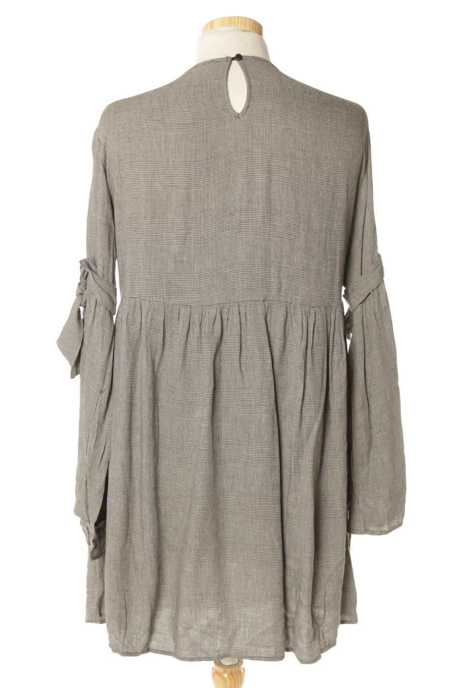 Vestido casual de Pull & Bear de la talla M, de color gris