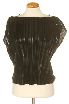 Blusa de manga corta XS Zara, foto 1 de 2