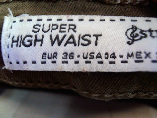 Vaqueros de Stradivarius de la talla 36, de color verde de ropa vaquera