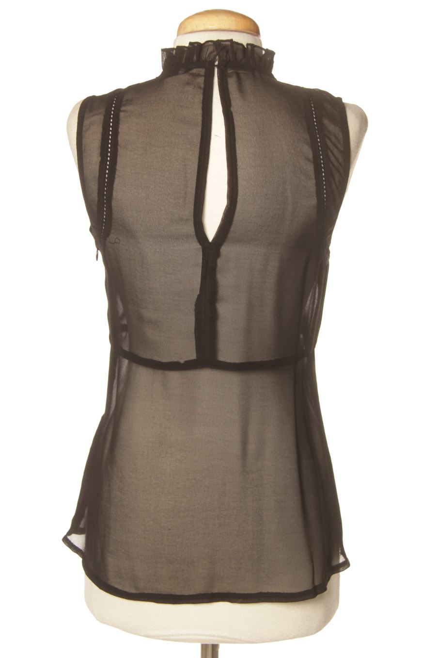 Top de Guess de la talla S, de color negro