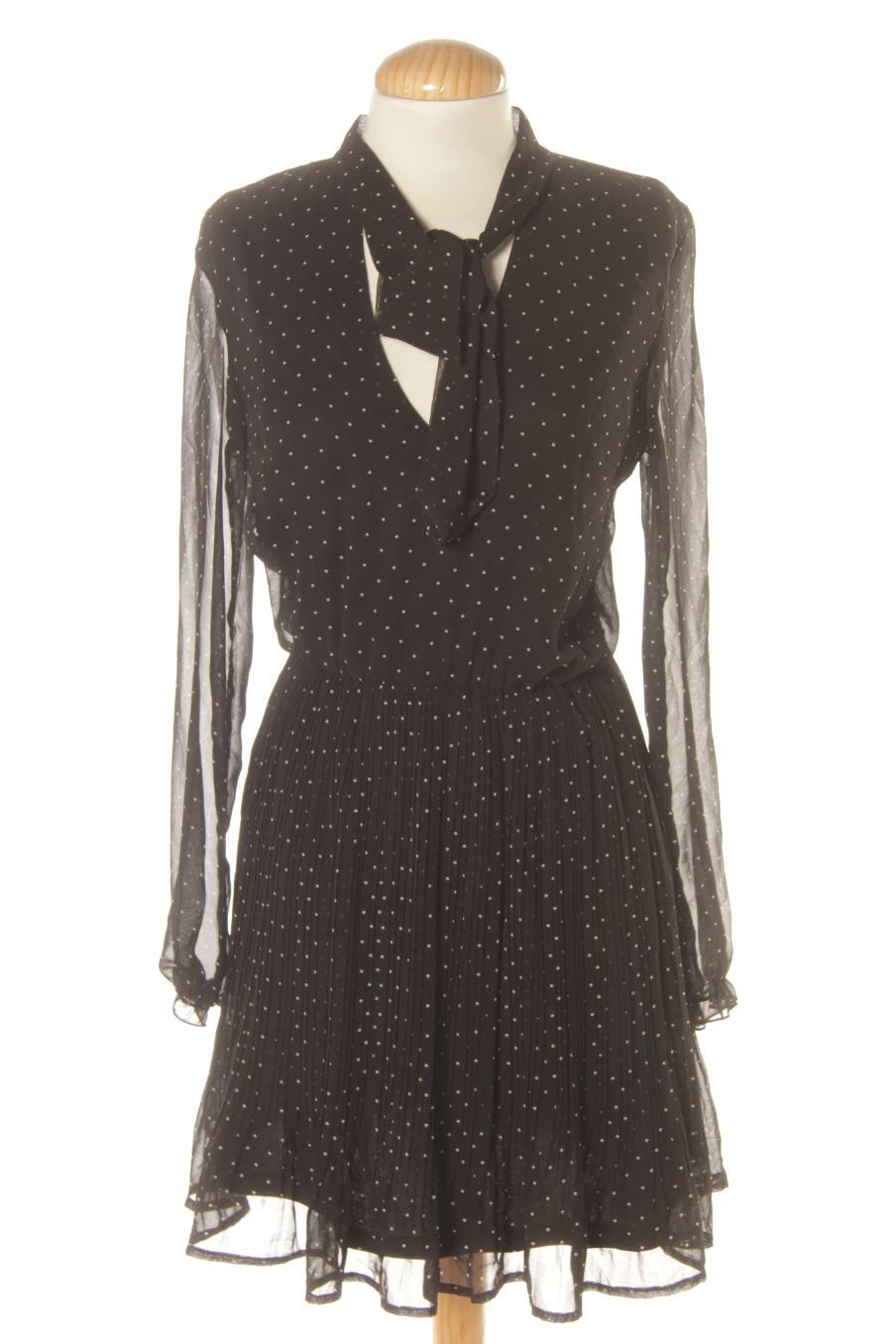 Vestito casual de trf (ZARA) de la talla XS, de color nero