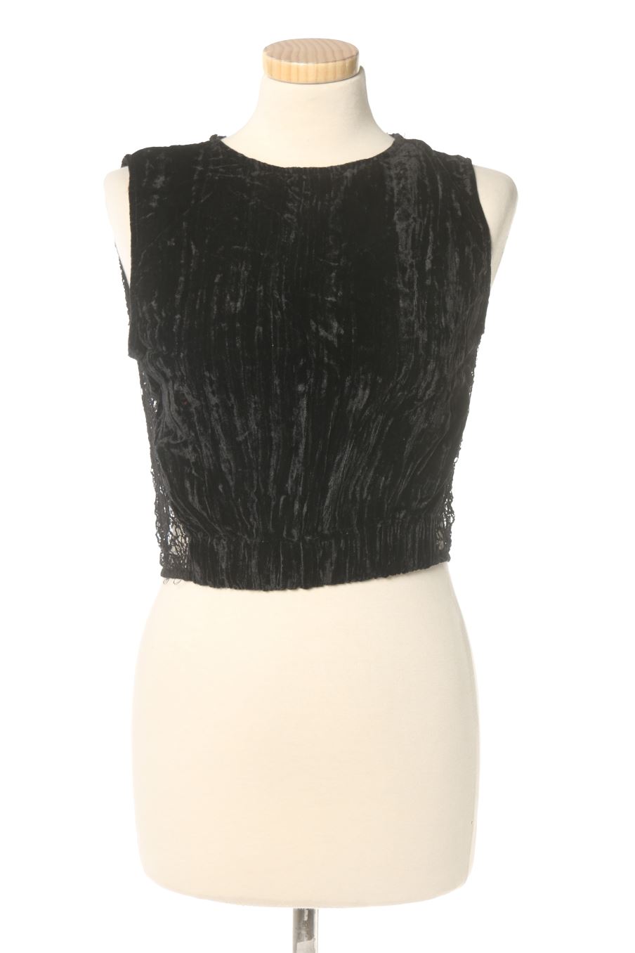 Top de Zara de la talla S, de color negro de terciopelo