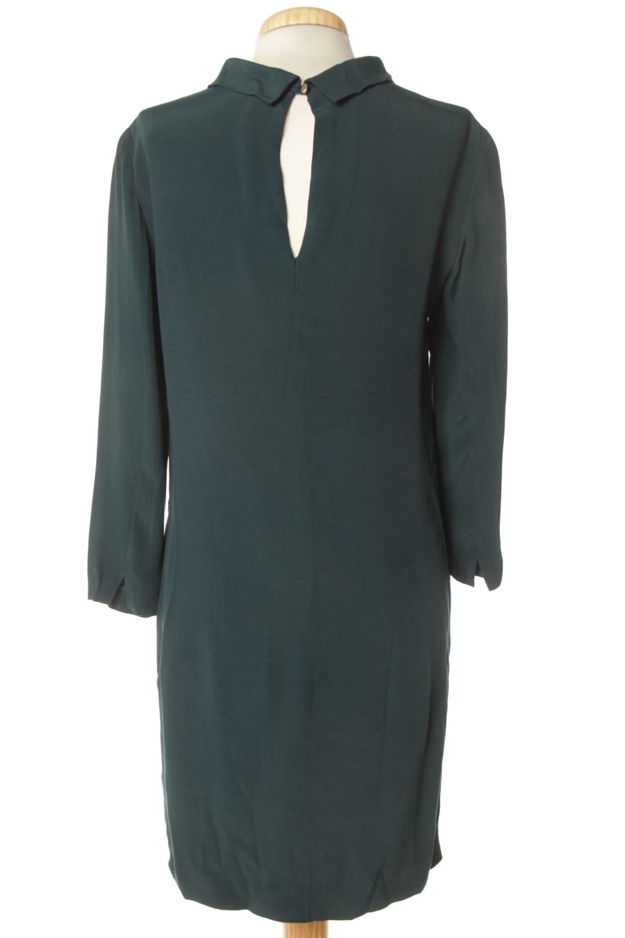 Vestido casual de Massimo Dutti de la talla 38, de color verde