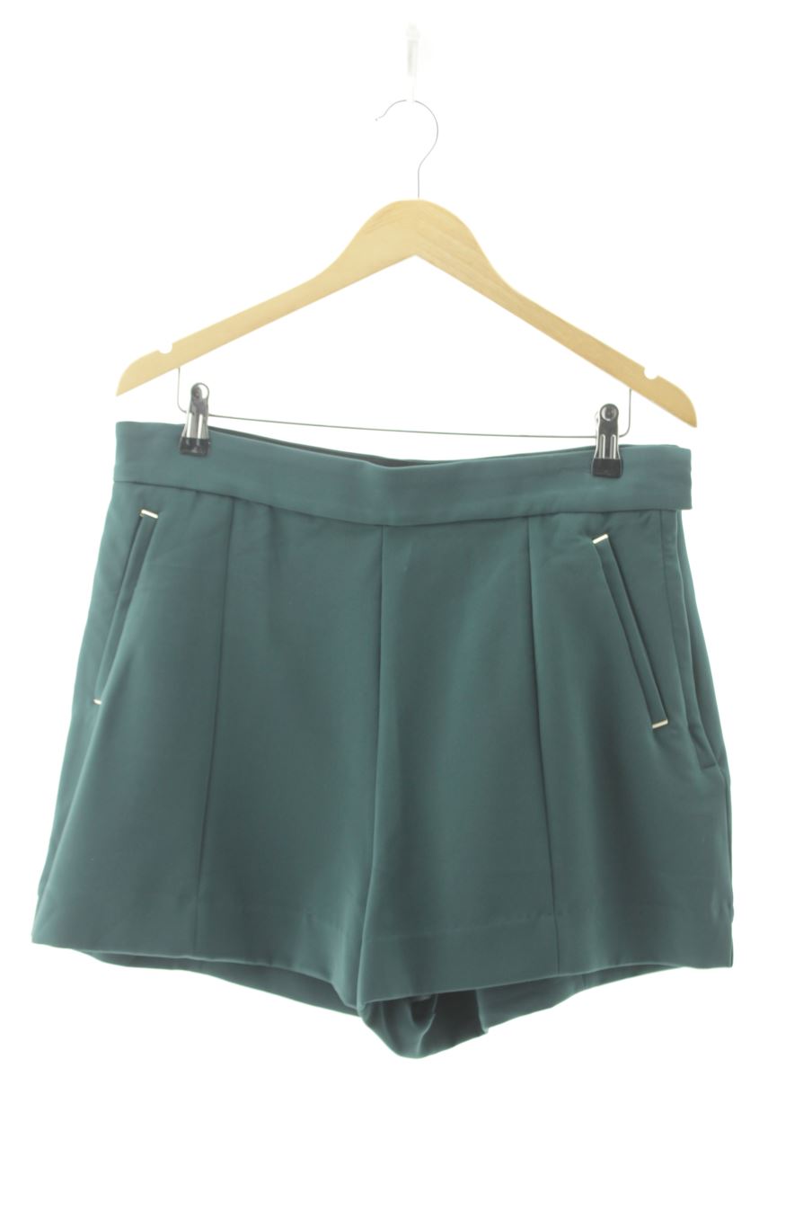 Shorts H&M de la taille 46, de couleur vert