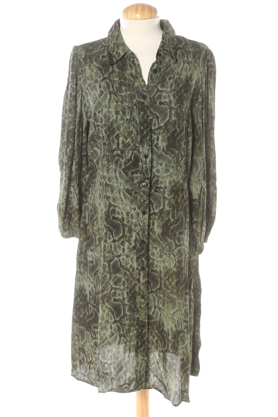Robe casual Mango de la taille L, de couleur animal print