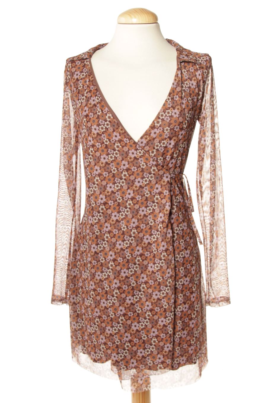 Robe casual Stradivarius de la taille XS, de couleur fleurs