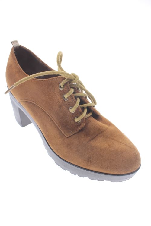 Schuhe mit Absatz