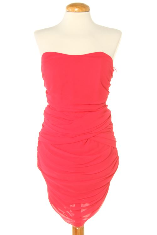 Aufwändiges Kleid