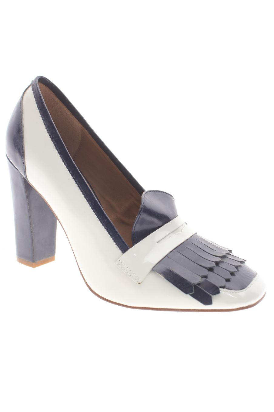 Zapatos de tacon de Uterqüe de la talla 40, de color negro de