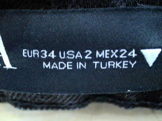Jeans Zara de la taille 34, de couleur noir de denim