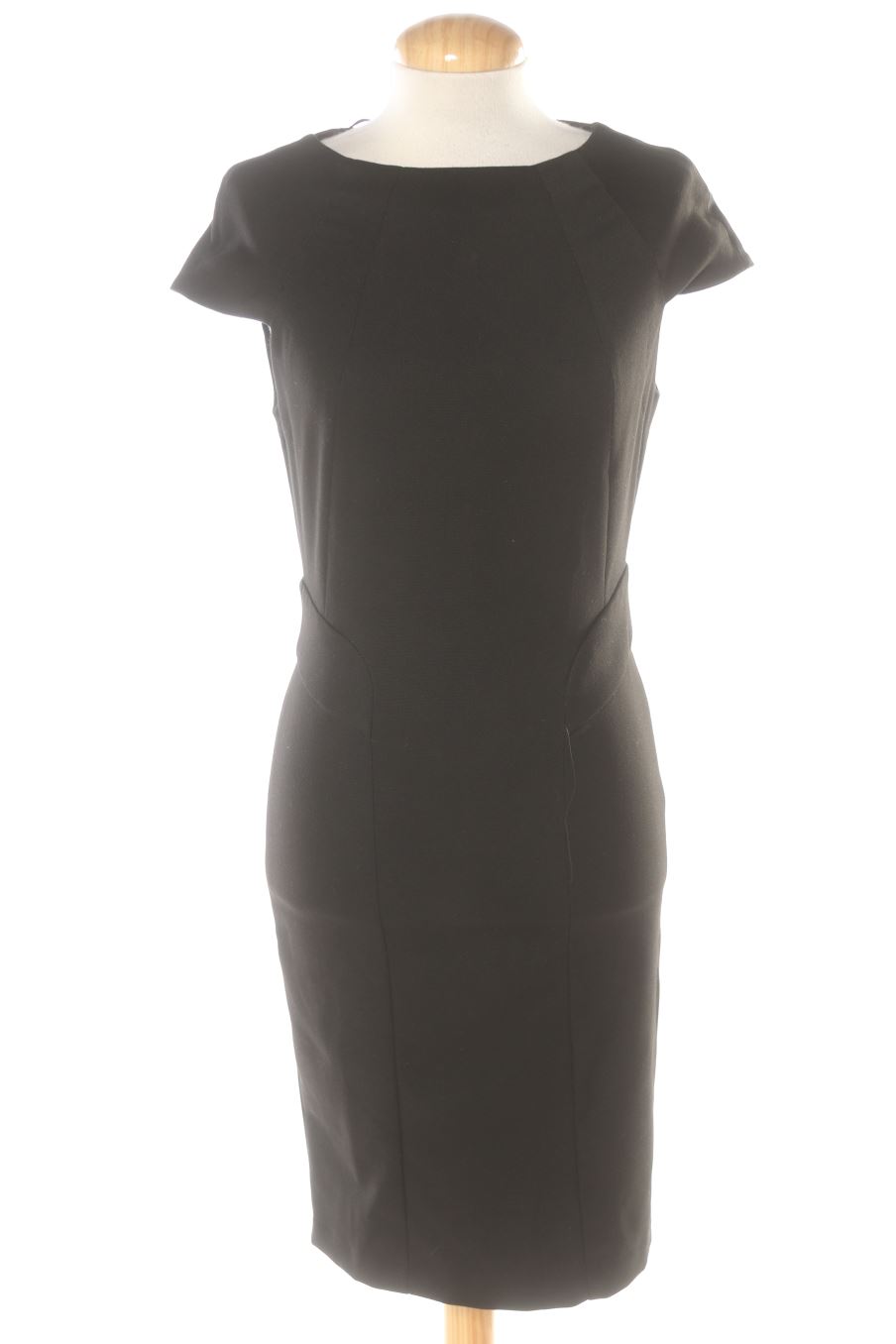 Robe casual Zara de la taille S, de couleur noir