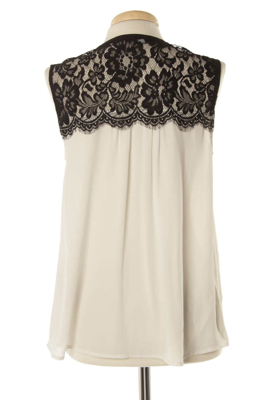 Top Etam de la taille 34, de couleur blanc