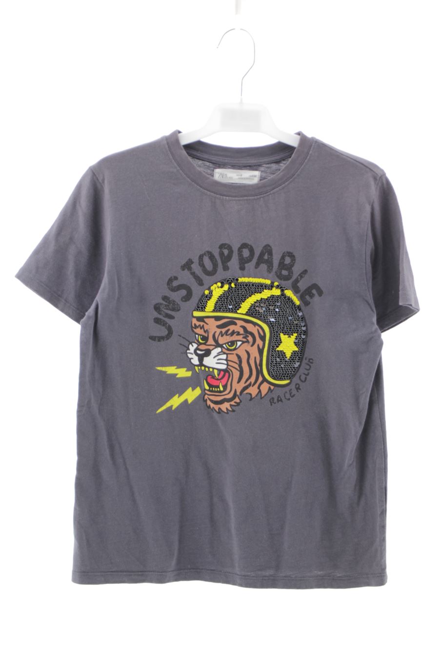 Camiseta de Zara de la talla 9 años de segunda mano