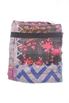 Fular Única Desigual, foto 1 de 2