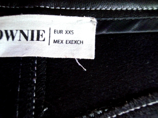 Pantalón de Brownie de la talla XXS, de color negro de sintético