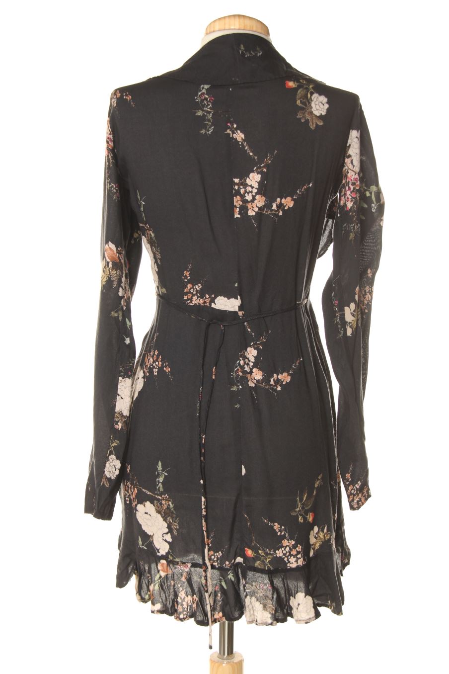 Vestido casual de Pull & Bear de la talla M, de color flores