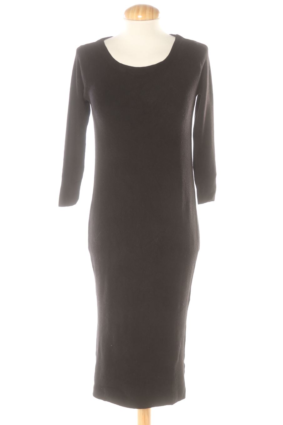 Robe casual Zara de la taille L, de couleur noir