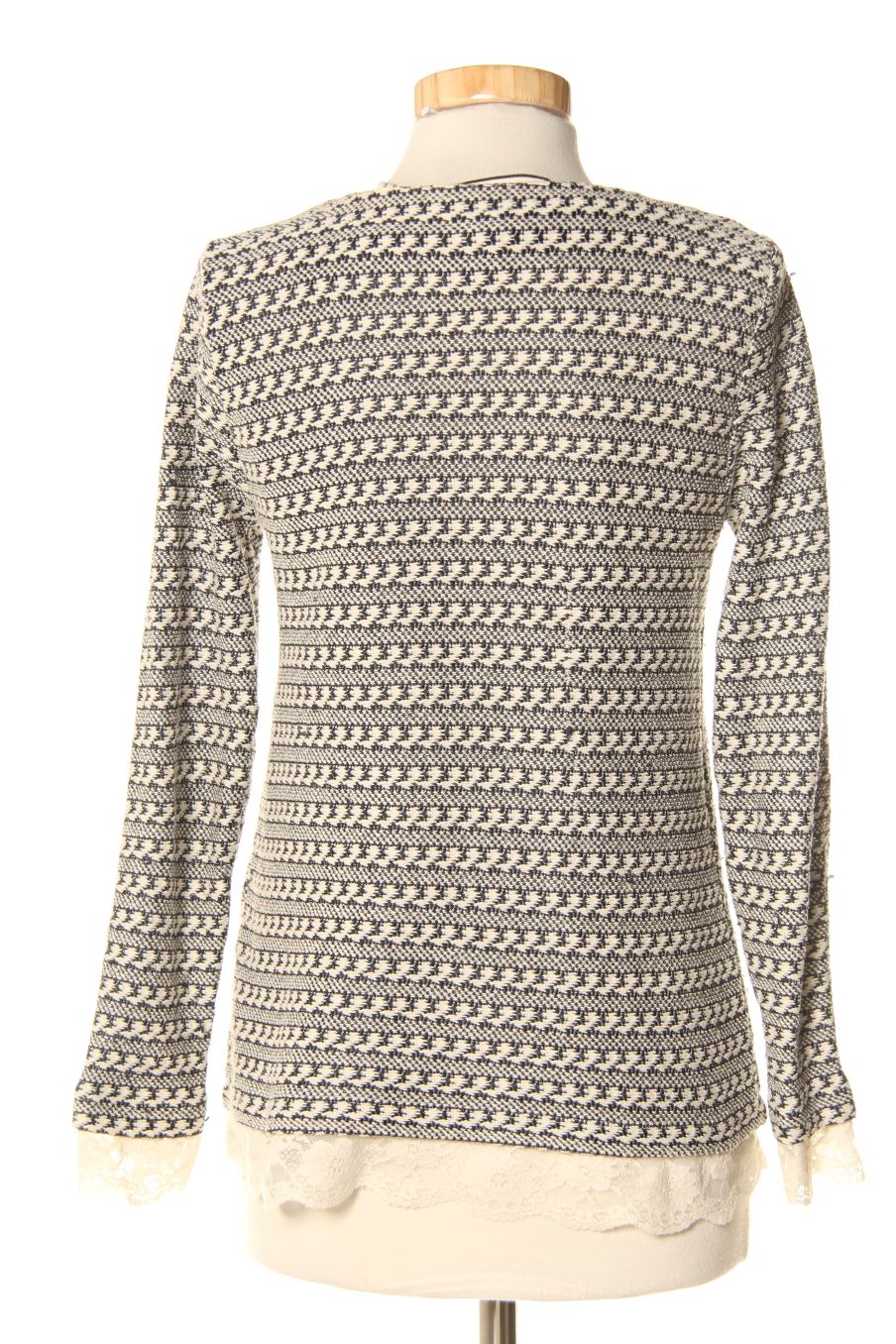 Pull Naf Naf de la taille S, de couleur imprimés