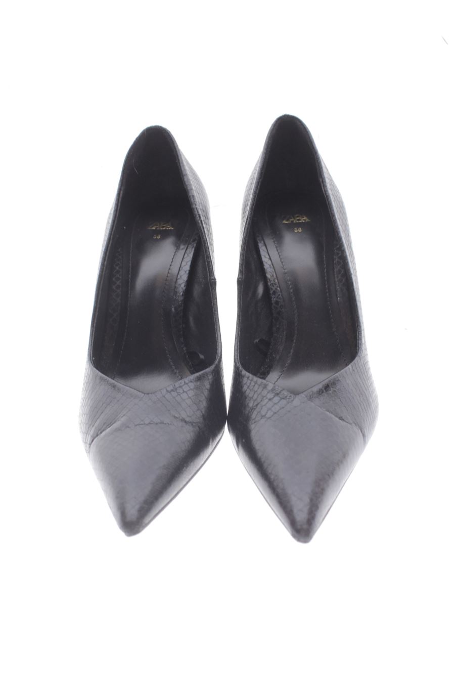 Zapatos de tacon de Zara de la talla 38, de color negro de