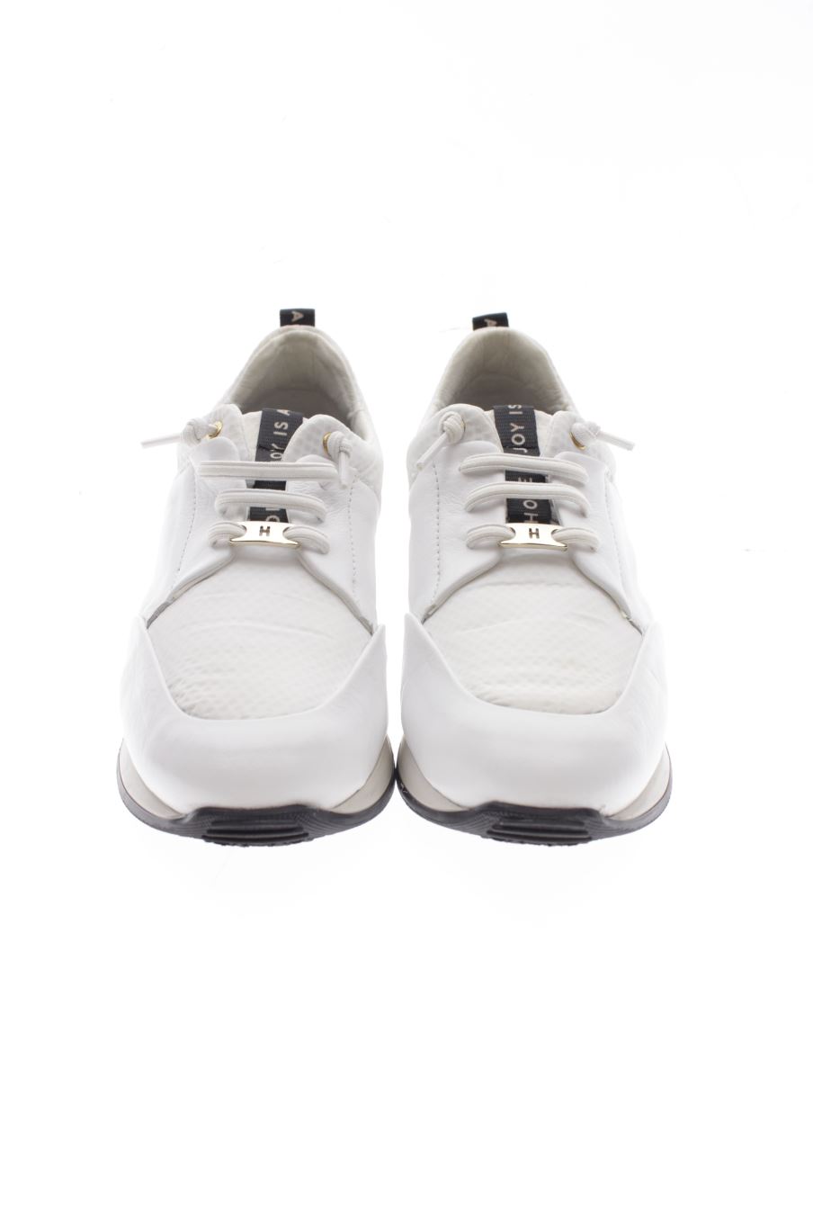 Deportivos de Hispanitas de la talla 37, de color blanco de