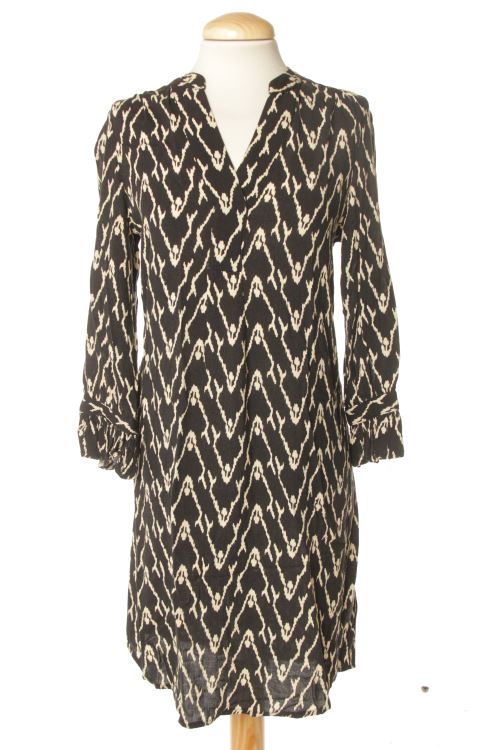 Einfaches Kleid